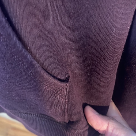 Aritzia TNA purple Zip Up Logo Embroidered Hoodie Sweater Size Medium - Picture 3 of 7